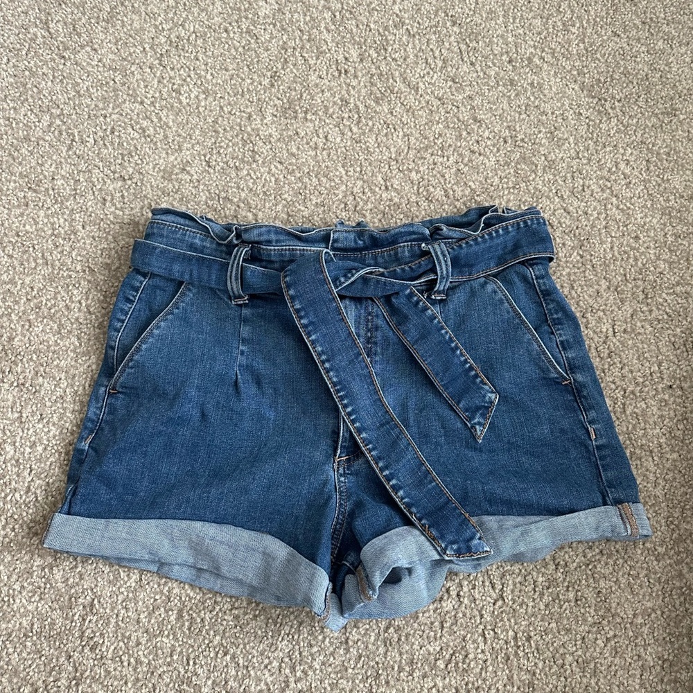Express denim bag shorts w/ belt- size 10